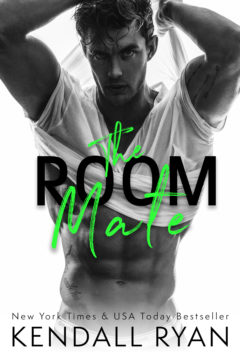 {Review} The Room Mate by @KendallRyan1